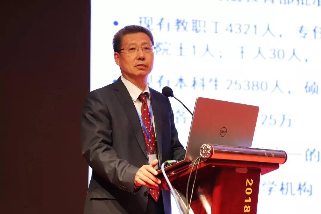 卢中昌.jpg