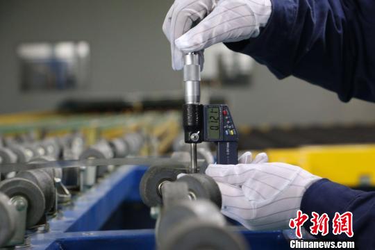 中国科学家首获国际玻璃界“奥斯卡大奖”